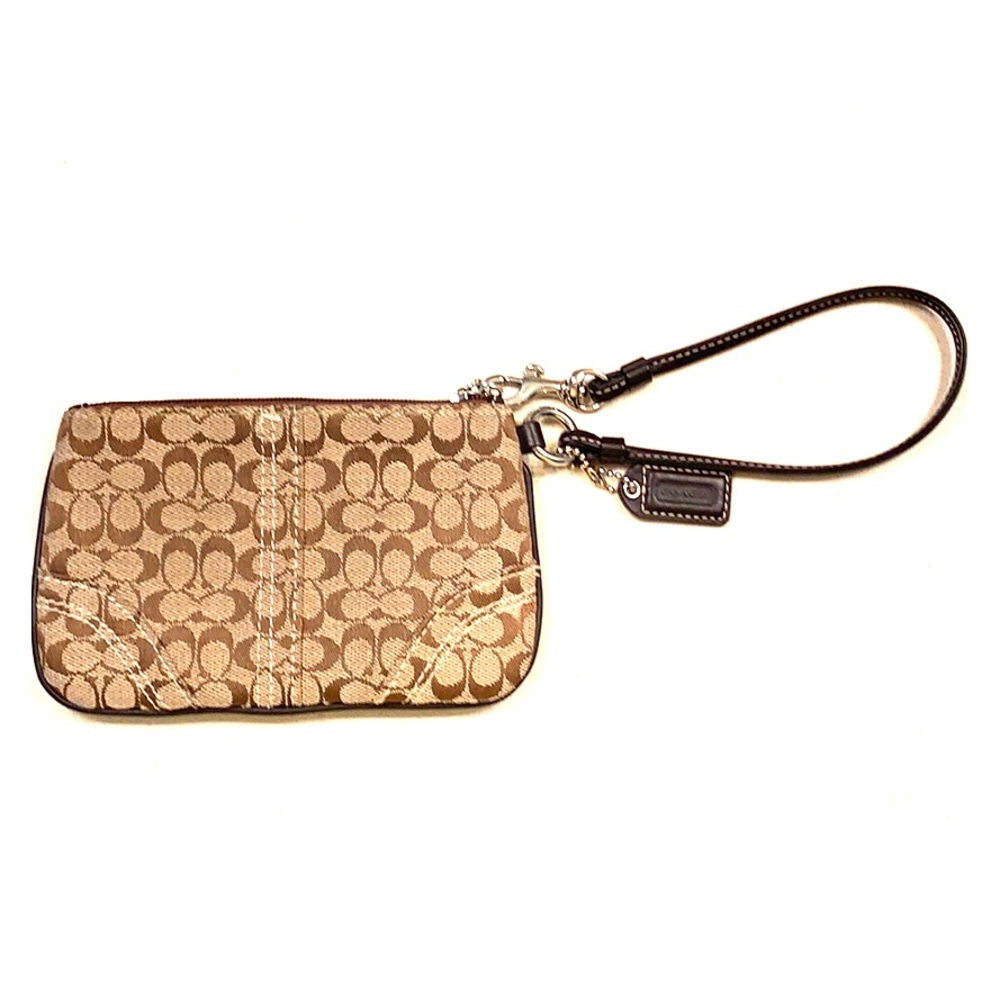 classic coach wristlet! Make me an offer!